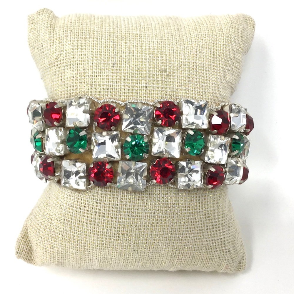 SALECRYSTAL & BEADED BRACELET